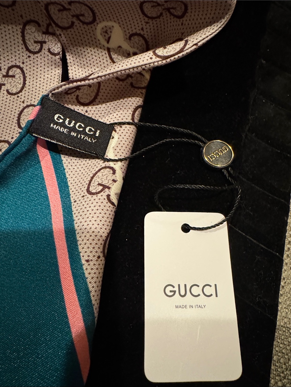 NEW Gucci 100% Silk Twillie Scarf Tie - Picture 3 of 8